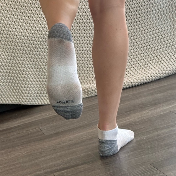 White socks - Picture 4 of 4